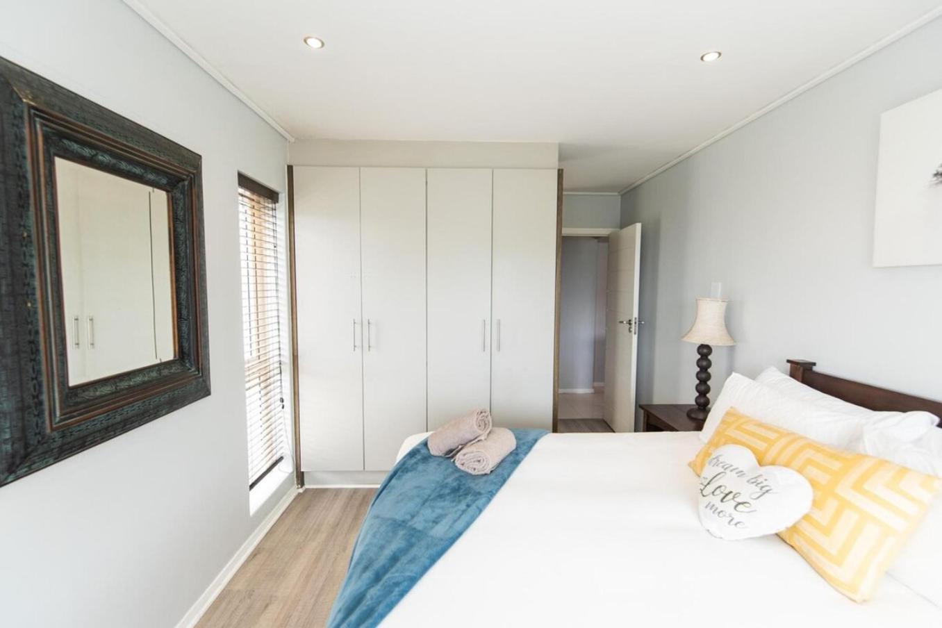 The Pearls 2Nd Floor Luxury Apartment Port Elizabeth Exterior photo